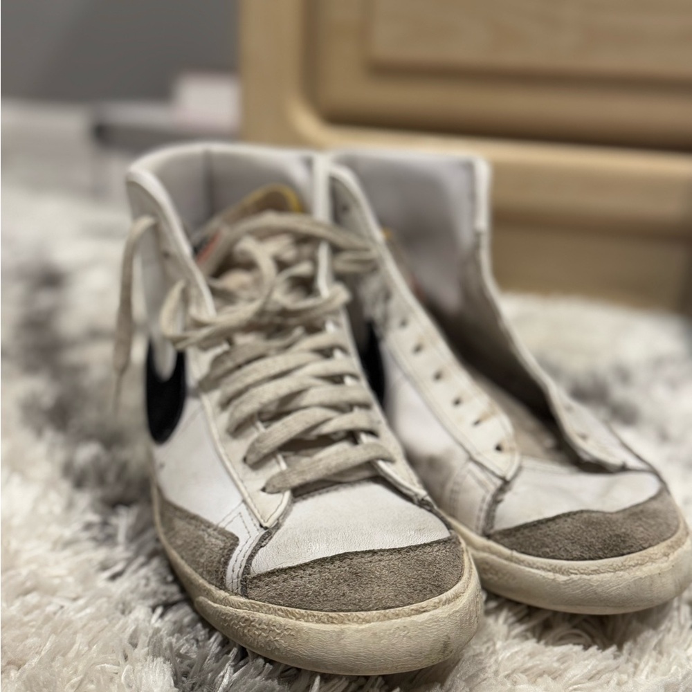 Nike White and Gray High-Top Athletic Shoes